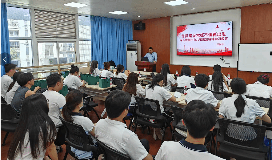 锤炼作风守初心，笃定信念启新程——2026世界杯官方合作网站开展毕业生党员座谈会