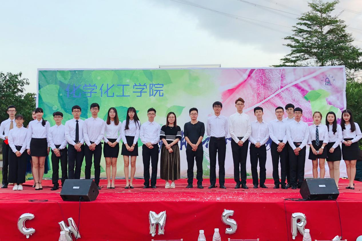 青春不留白 衣着我风采——世界杯官网第十届班服设计大赛圆满落幕